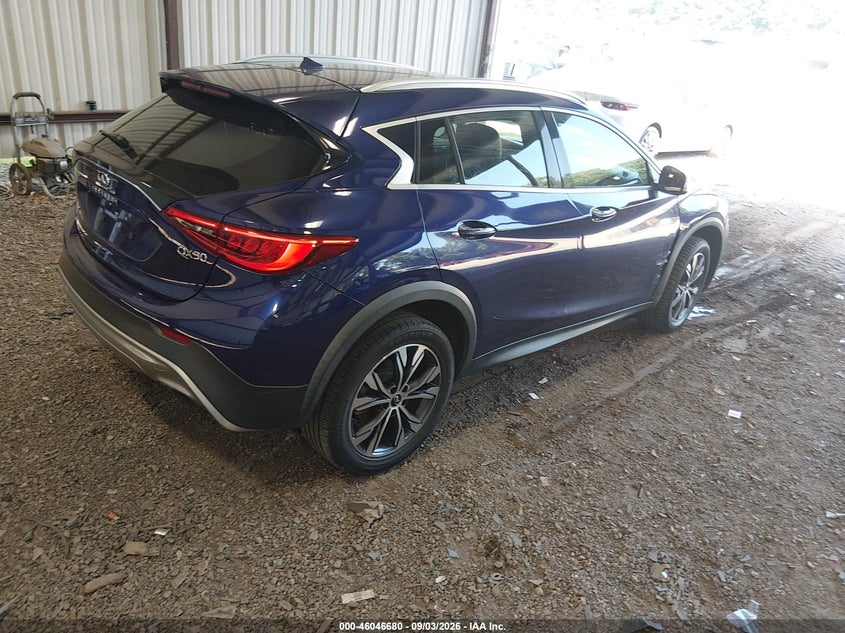 2017 INFINITI QX30 auction photo 4