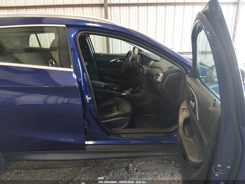 2017 INFINITI QX30 auction photo 5