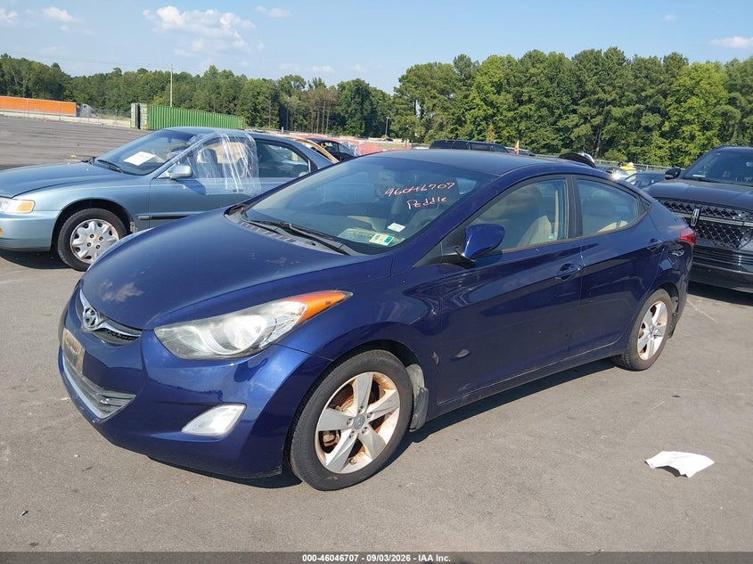 2013 HYUNDAI ELANTRA auction photo 2