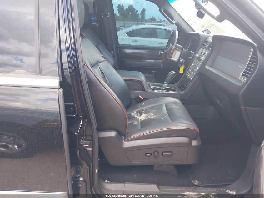 2007 LINCOLN NAVIGATOR L auction photo 5