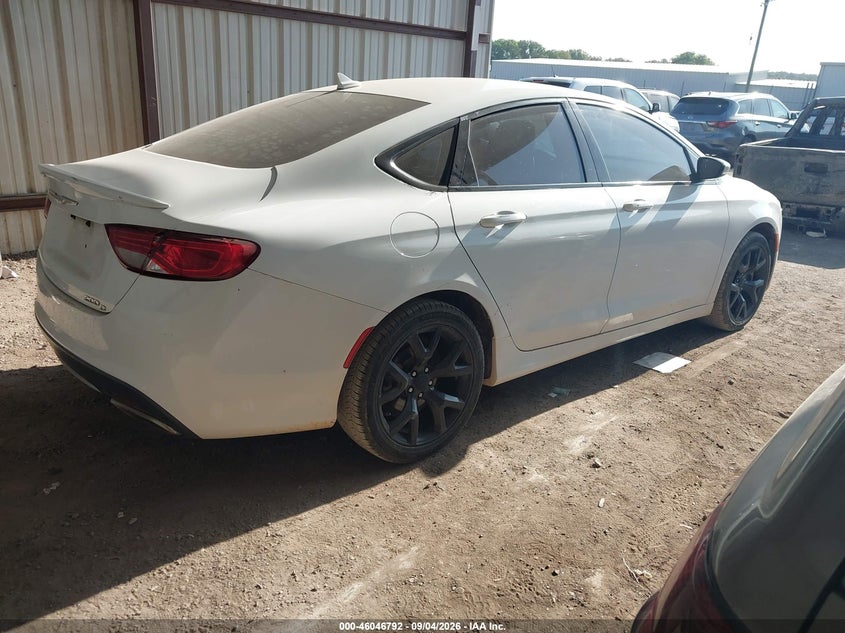 2015 CHRYSLER 200 auction photo 4