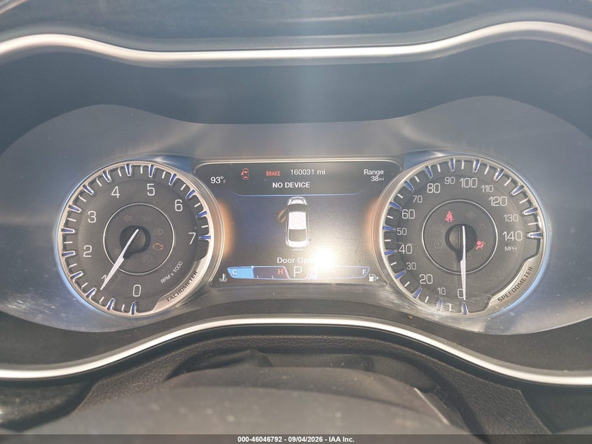 2015 CHRYSLER 200 auction photo 7