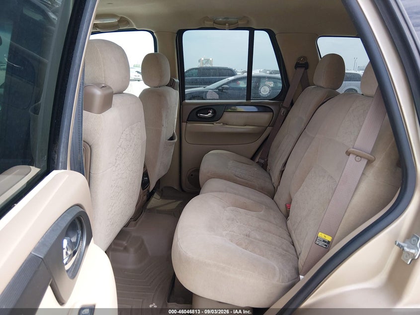 2004 GMC ENVOY auction photo 8