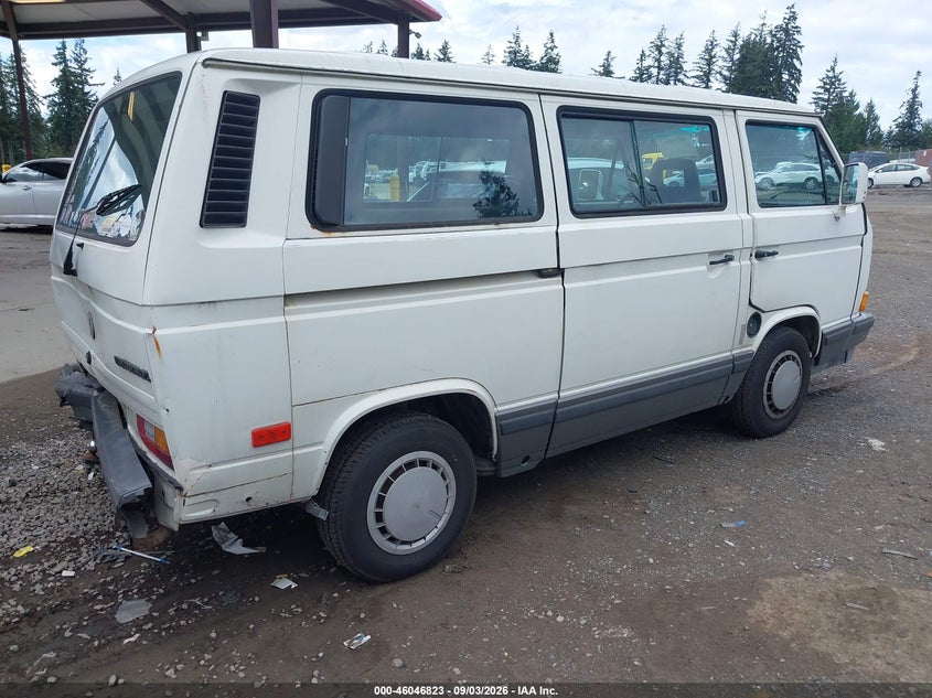 1991 VOLKSWAGEN VANAGON auction photo 4