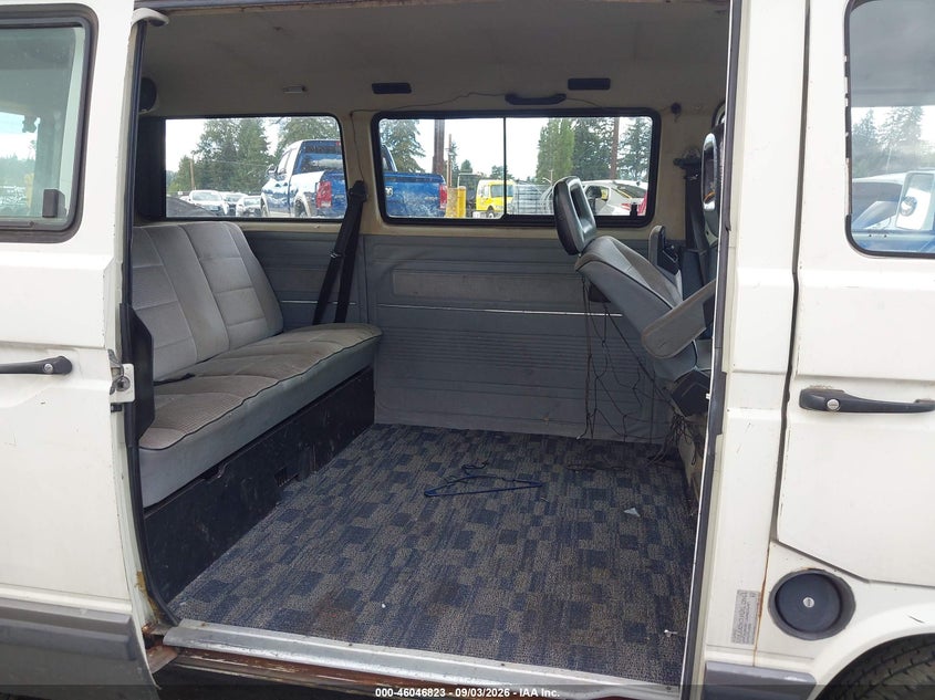 1991 VOLKSWAGEN VANAGON auction photo 8
