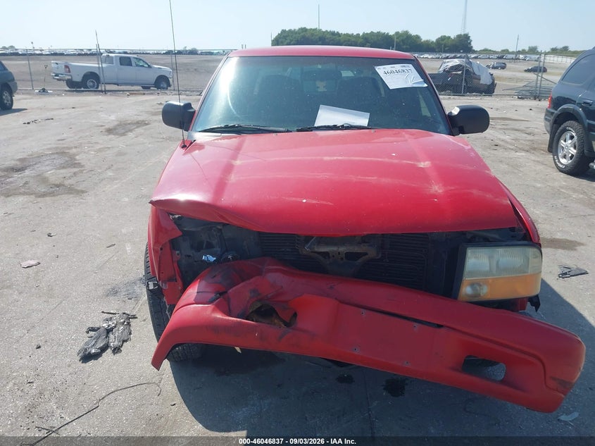 GMC SONOMA 2002 VIN 1GTDT13W32K130165