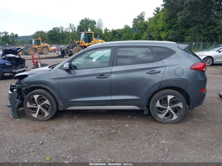 HYUNDAI TUCSON 2017 VIN KM8J33A24HU520814