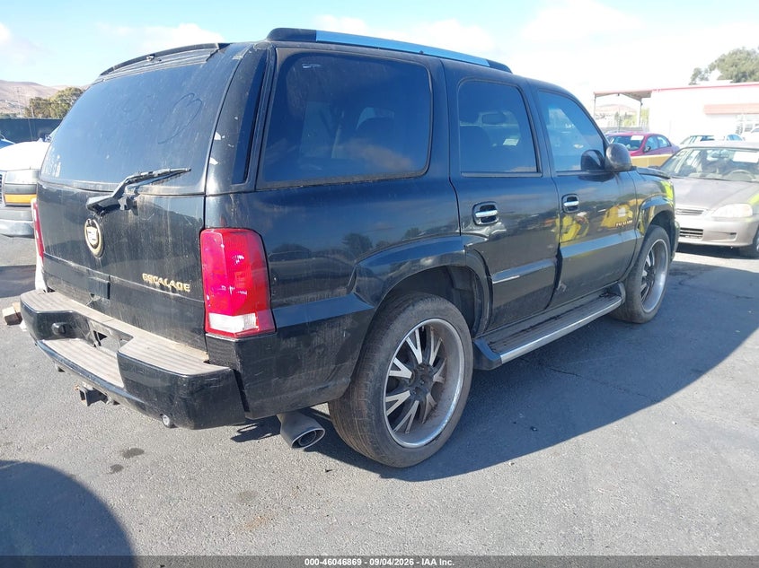 2002 CADILLAC ESCALADE auction photo 4