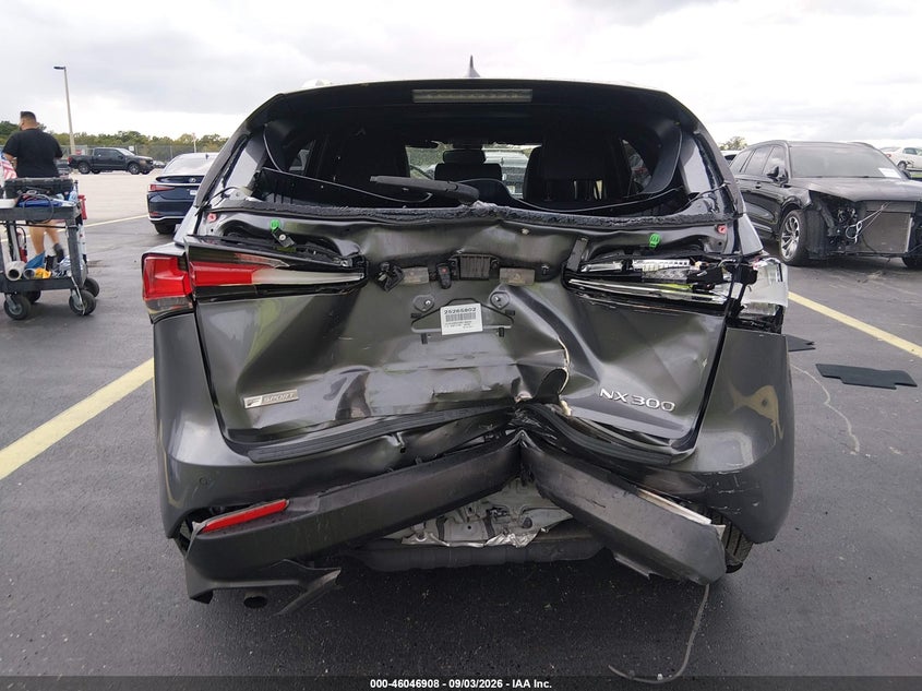 LEXUS NX 300 - zdjęcie 16