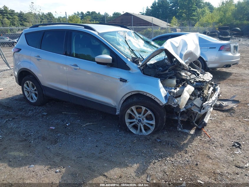 Vin: 1fmcu9gd0jud40057, lot: 46546369, ford escape se 2018 img_1
