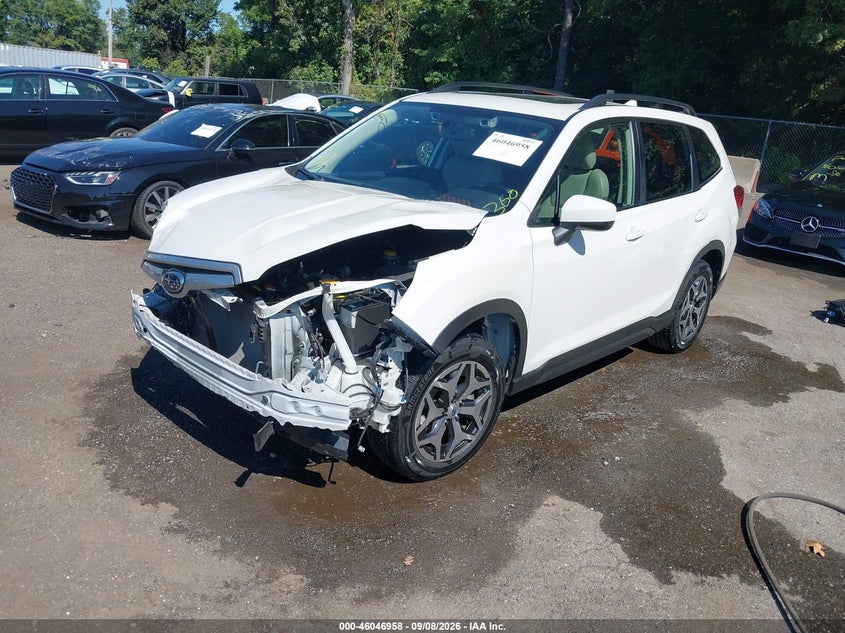 Vin: jf2skajc1lh526940, lot: 46546413, subaru forester premium 20202