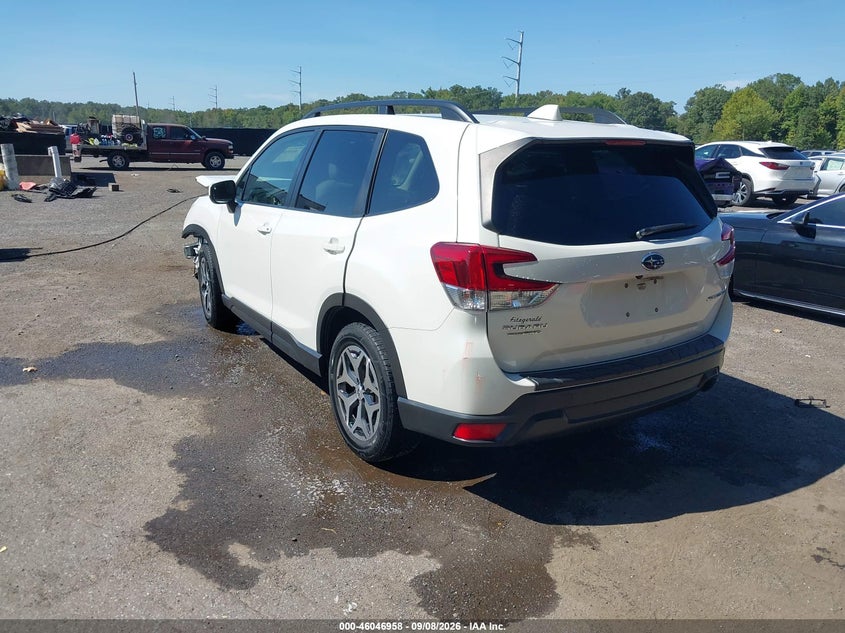 Vin: jf2skajc1lh526940, lot: 46546413, subaru forester premium 20203