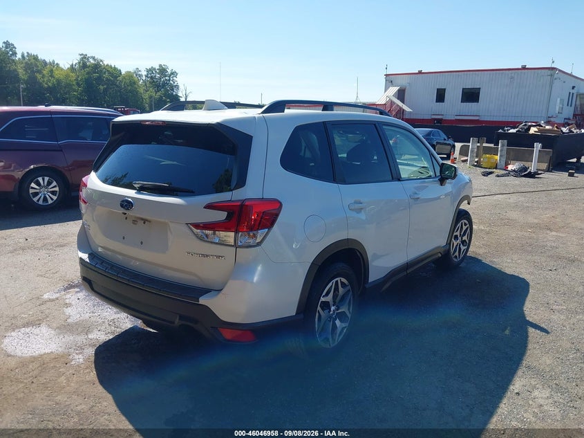 Vin: jf2skajc1lh526940, lot: 46546413, subaru forester premium 20204