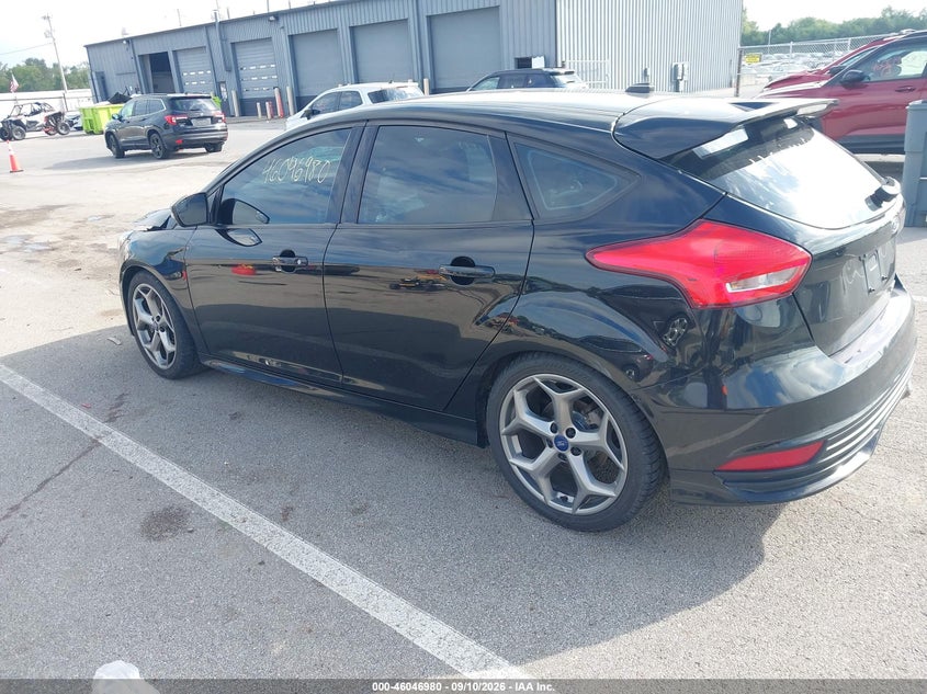 Vin: 1fadp3l96jl209824, lot: 46546435, ford focus st 20183