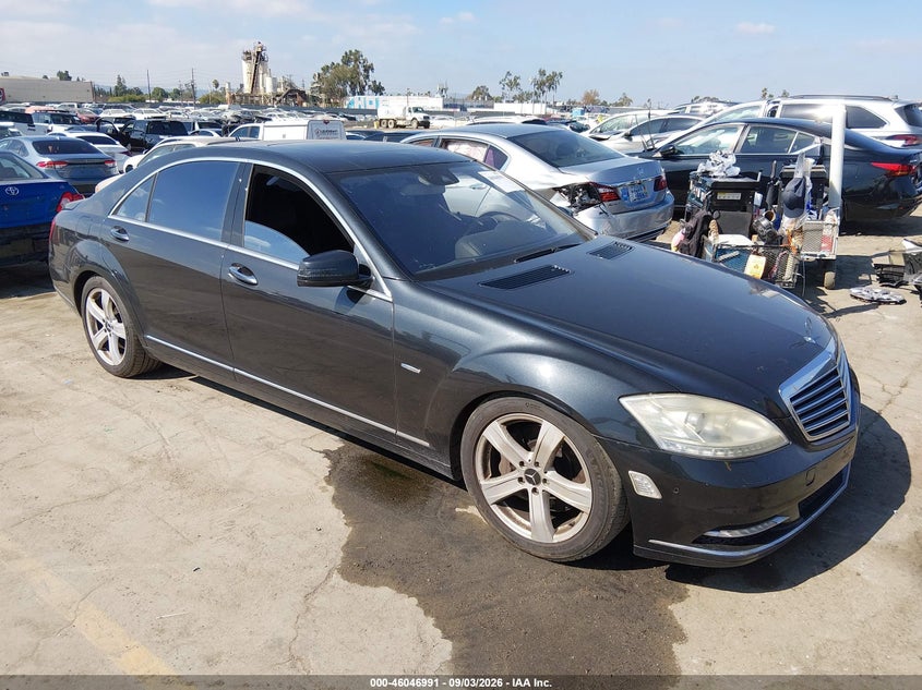 2012 MERCEDES-BENZ S 550 — zdjęcie z aukcji
