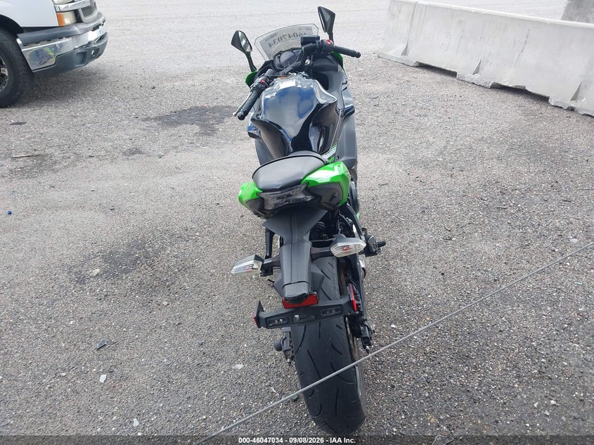 KAWASAKI EX650 2017