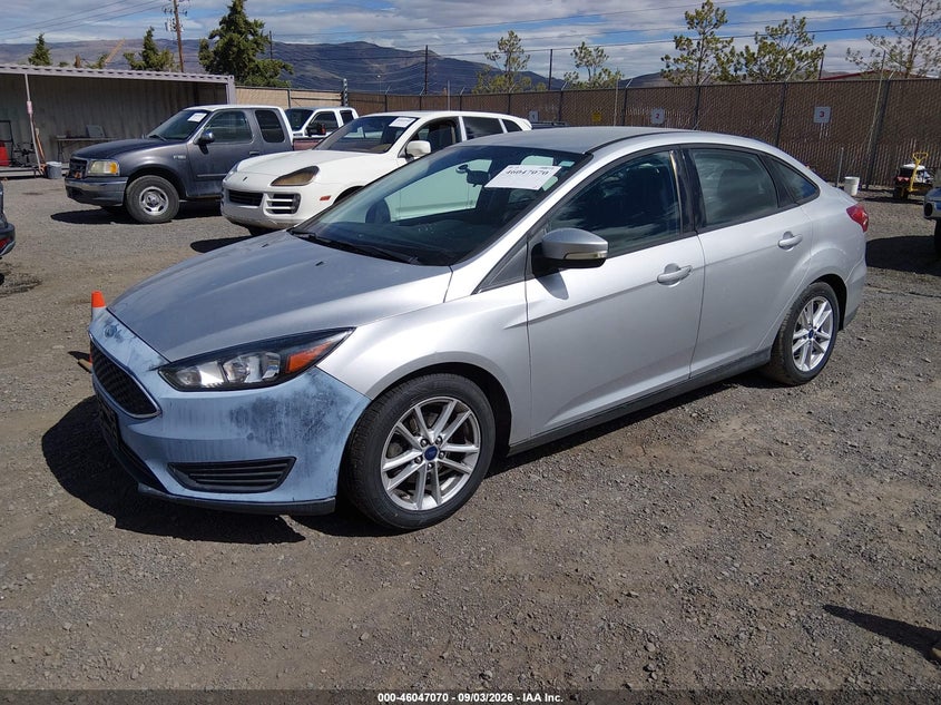 2015 Ford Focus, Normal Wear & Tear, IAAI, VIN 1FADP3F28FL244743 — photo 2