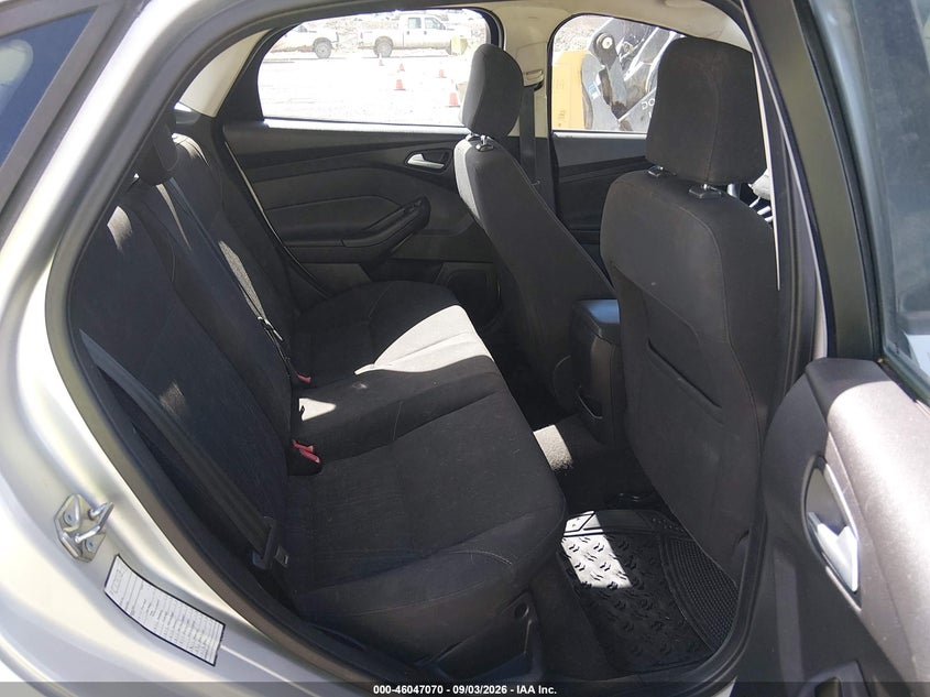 2015 FORD FOCUS auction photo 8
