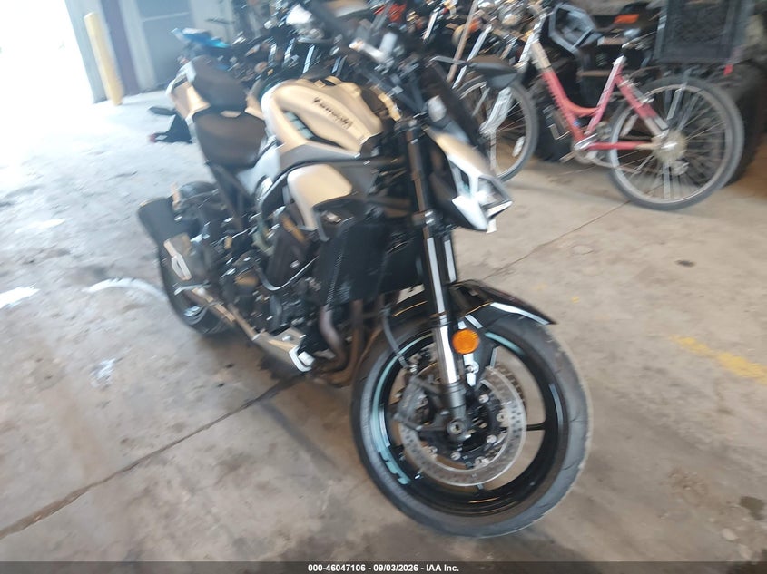 2025 Kawasaki Zr900