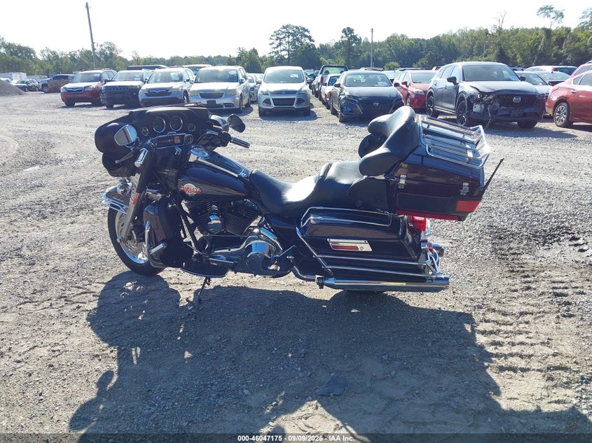 HARLEY-DAVIDSON FLHTCUI 2005