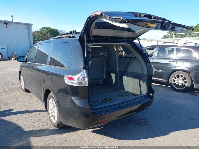Vin: 5tdyk3dc7ds342650, lot: 46546654, toyota sienna xle v6 8 passenger 20133