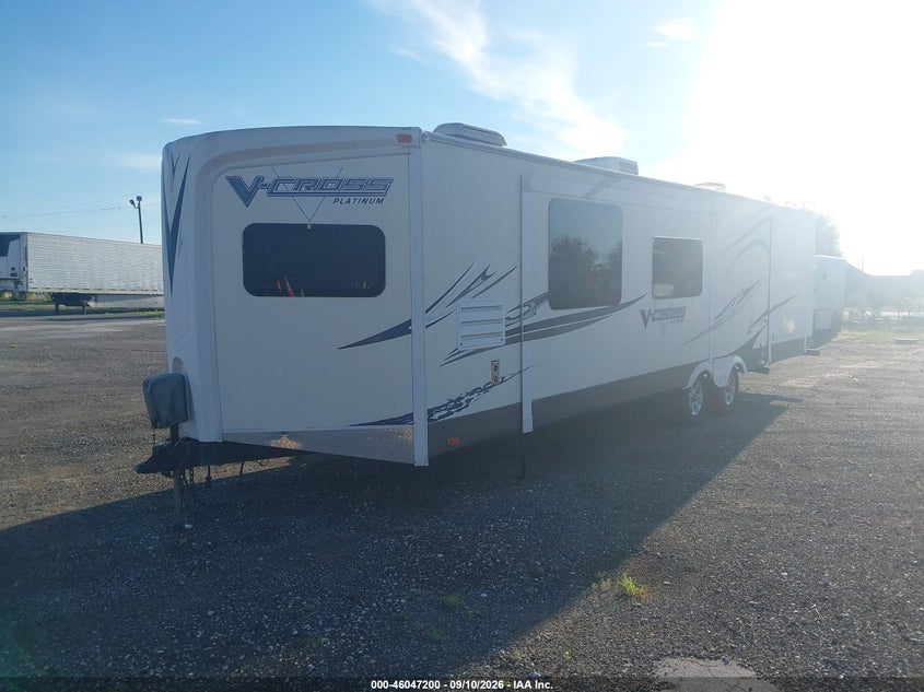 2012 FOREST RIVER V-CROSS PLATINUM auction photo 2