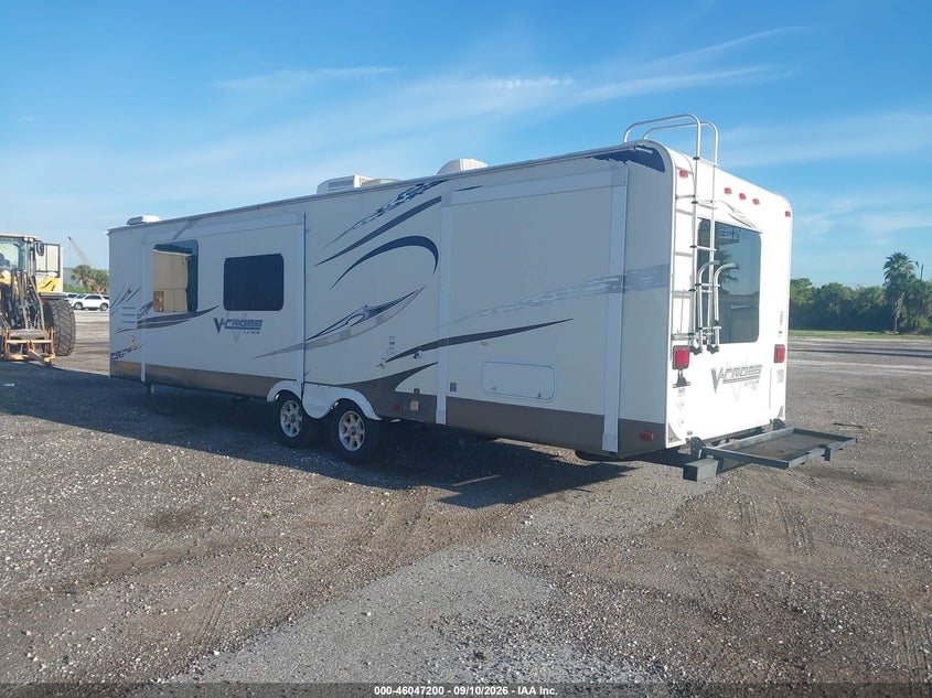 2012 FOREST RIVER V-CROSS PLATINUM auction photo 3