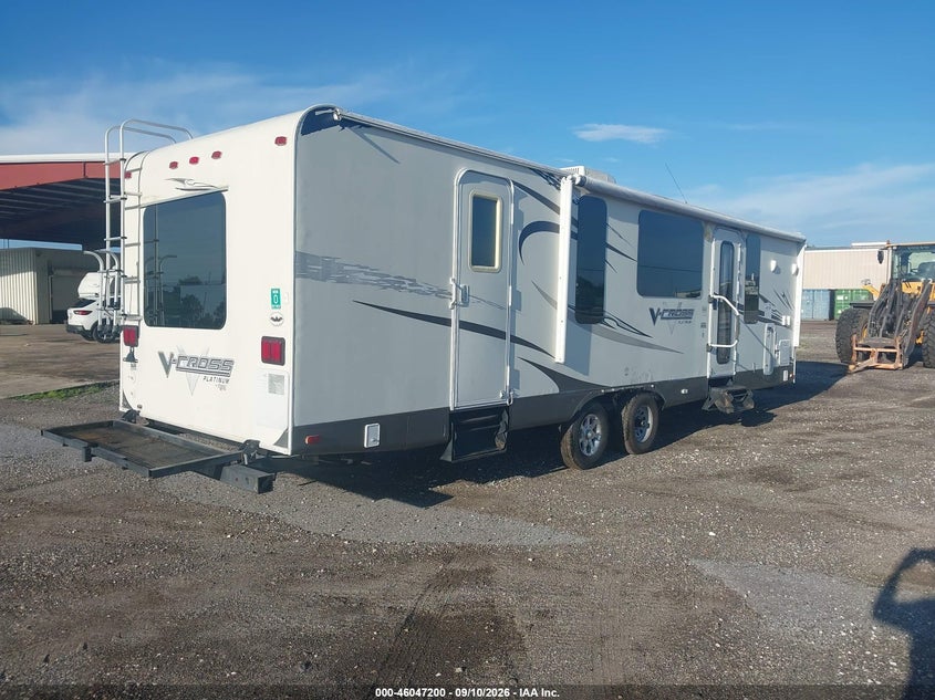 2012 FOREST RIVER V-CROSS PLATINUM auction photo 4