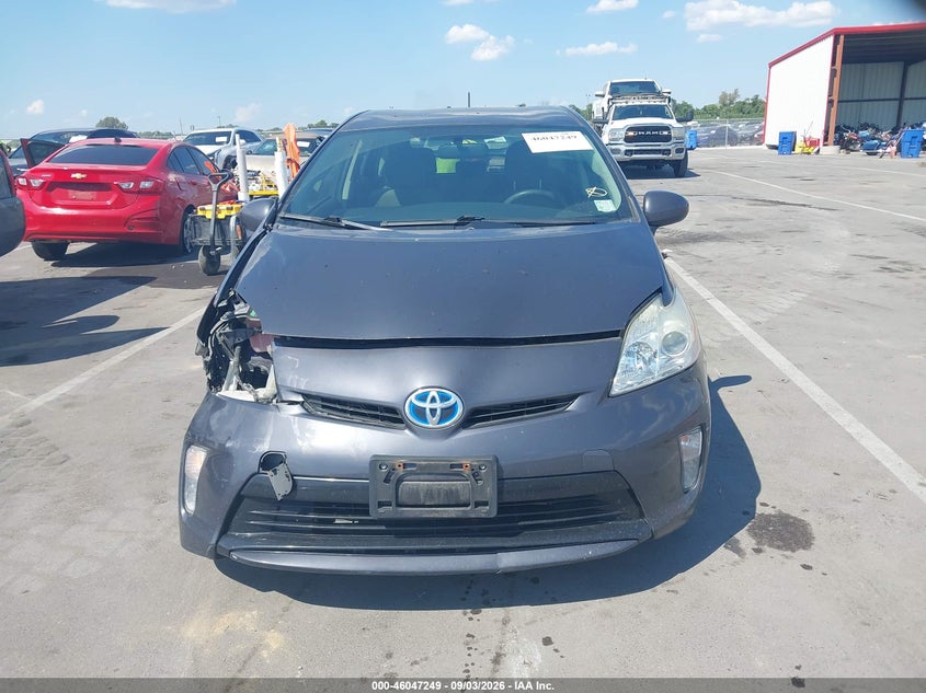 TOYOTA PRIUS - zdjęcie 11