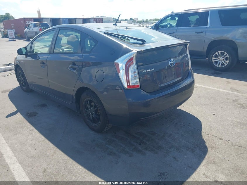 TOYOTA PRIUS - zdjęcie 3