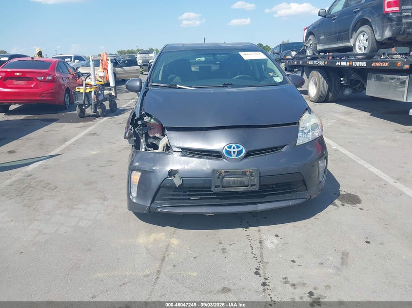 TOYOTA PRIUS - zdjęcie 5