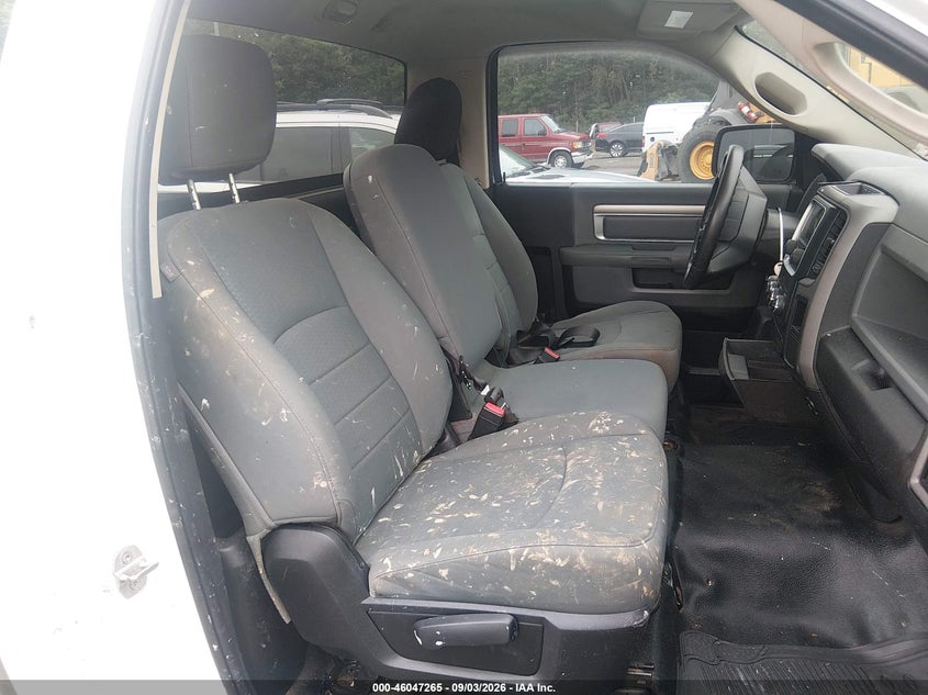 2014 RAM 1500 auction photo 8