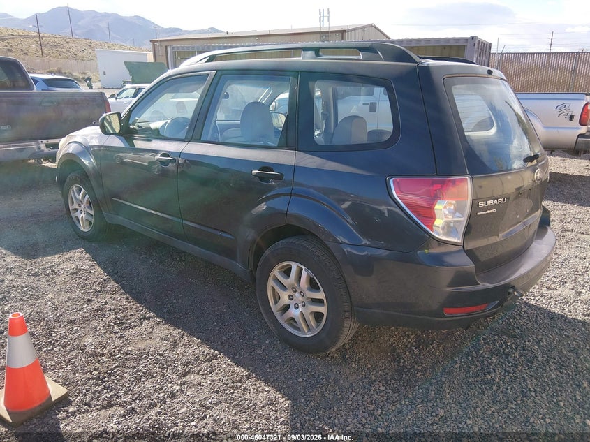2010 SUBARU FORESTER auction photo 3