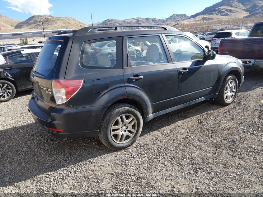 2010 SUBARU FORESTER auction photo 4