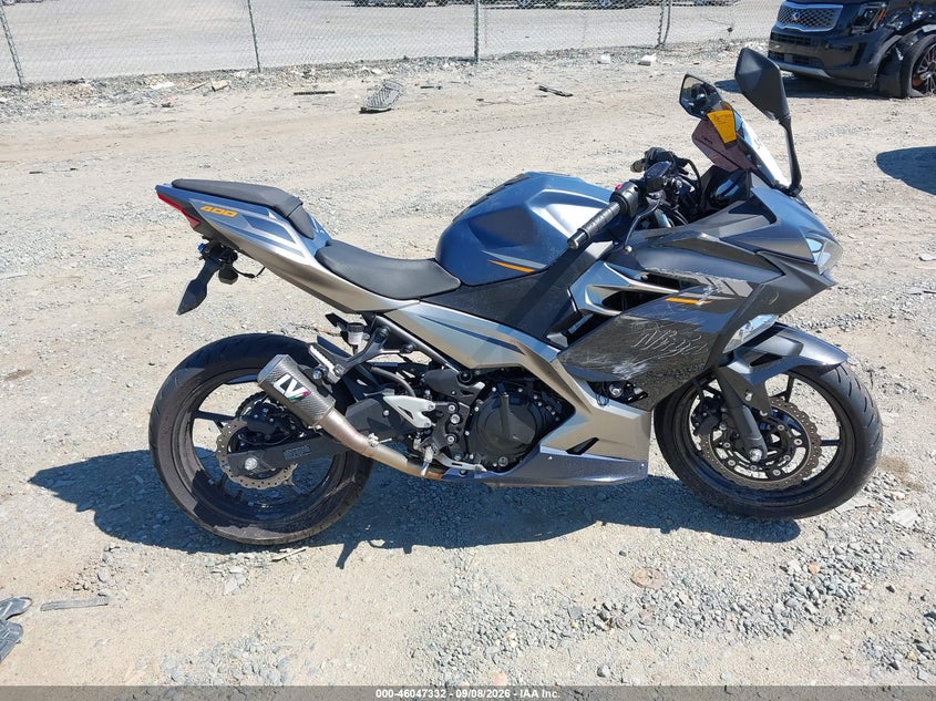 KAWASAKI EX400 2023