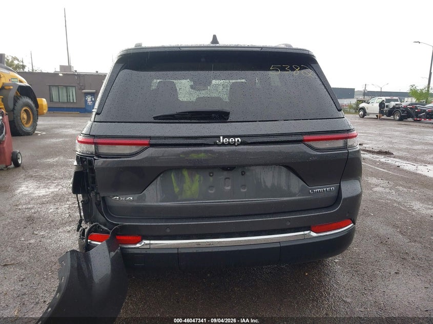 JEEP GRAND CHEROKEE - zdjęcie 17