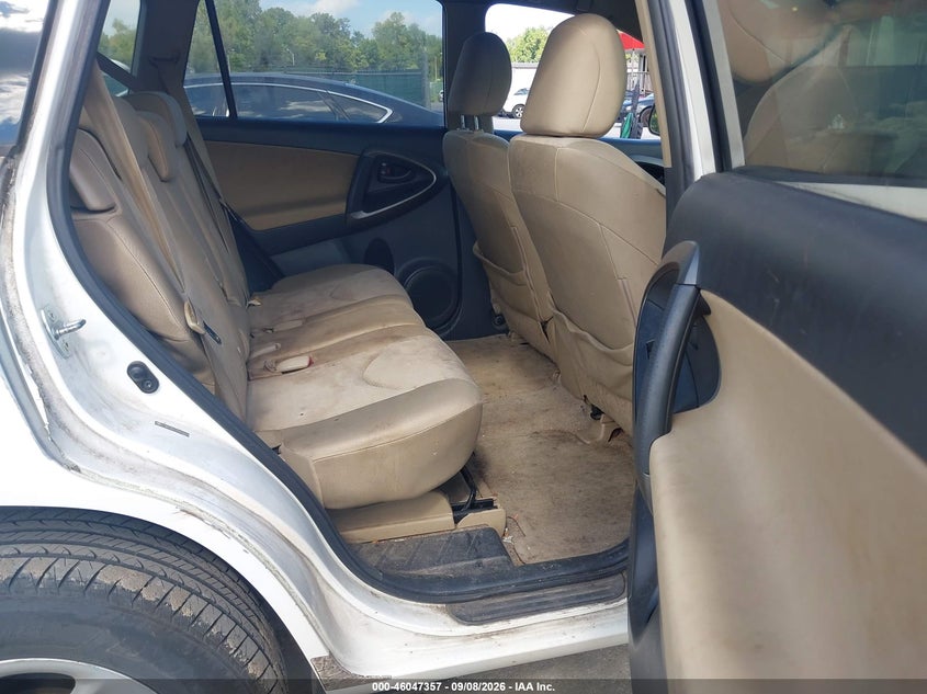 2010 TOYOTA RAV4 auction photo 8