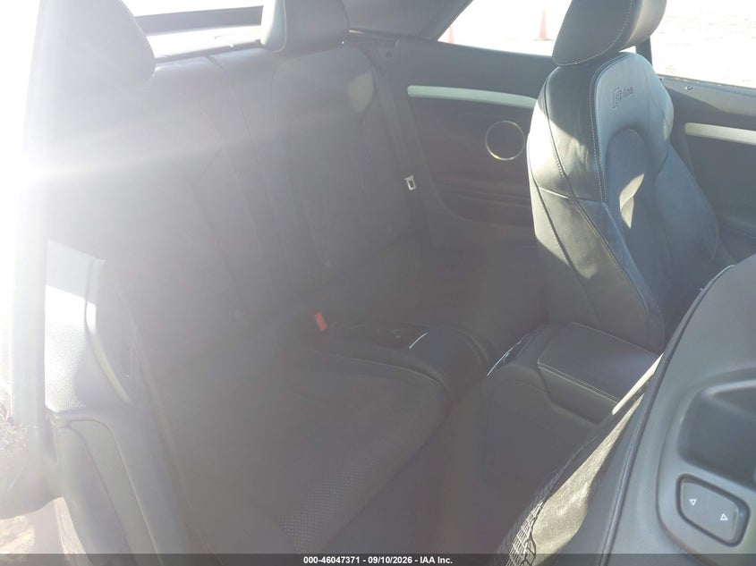 2010 AUDI A5 auction photo 8