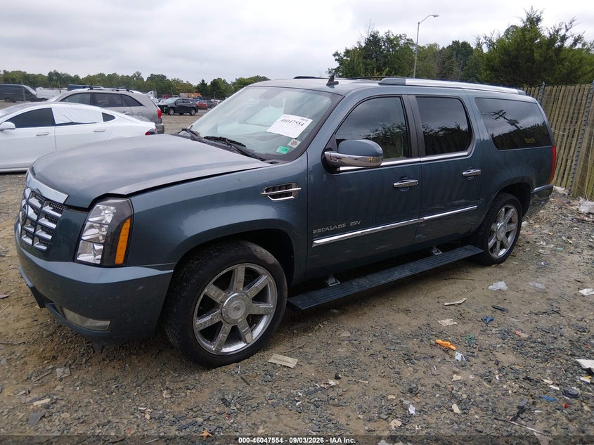 2010 CADILLAC ESCALADE ESV — zdjęcie 2