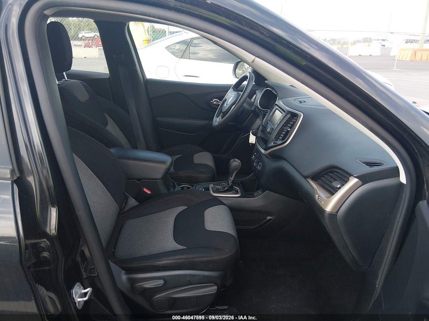 2014 JEEP CHEROKEE auction photo 5
