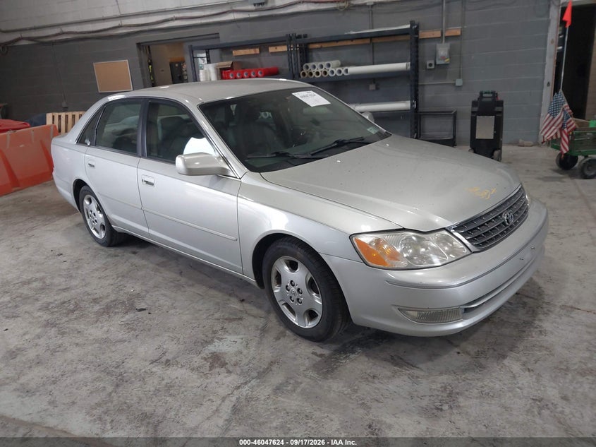 2003 TOYOTA AVALON auction photo 1