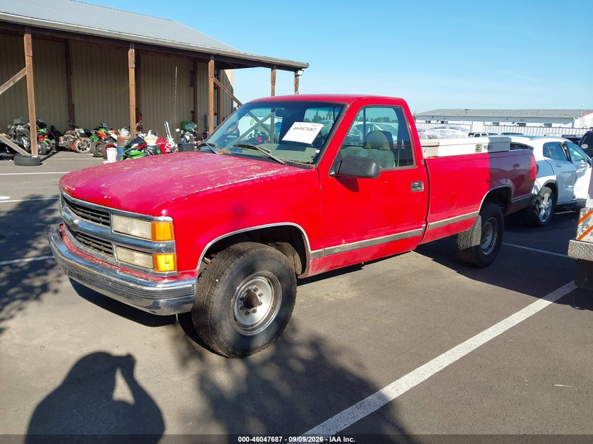 1996 CHEVROLET GMT-400 auction photo 2