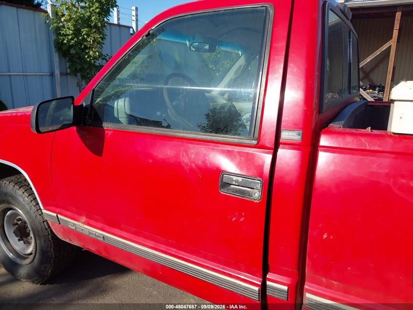 1996 CHEVROLET GMT-400 auction photo 6