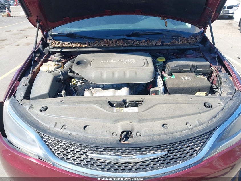 Фото 10 - CHRYSLER 200