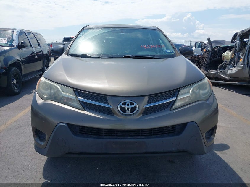 TOYOTA RAV4 - zdjęcie 12