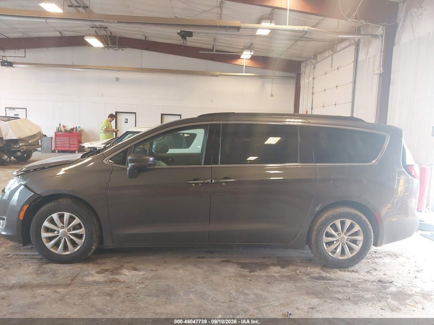 CHRYSLER PACIFICA - zdjęcie 14