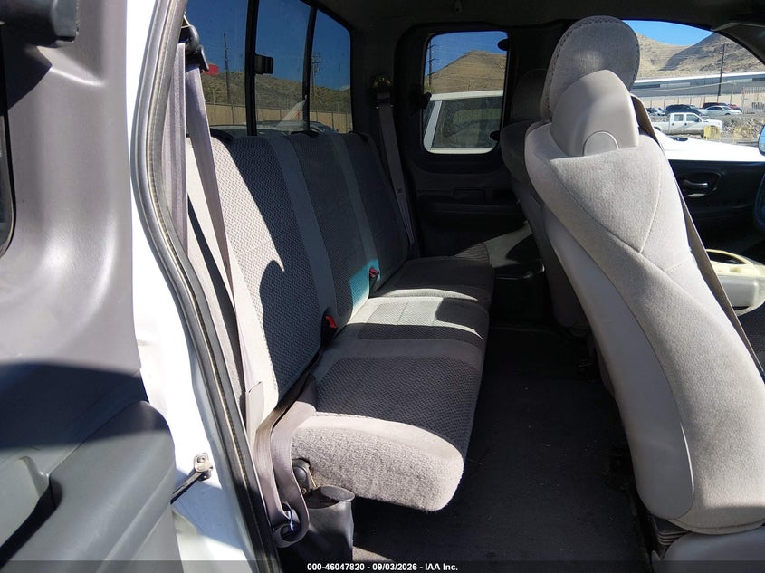 2001 FORD F-150 auction photo 8