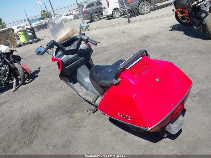 1996 HONDA CN250 auction photo 3