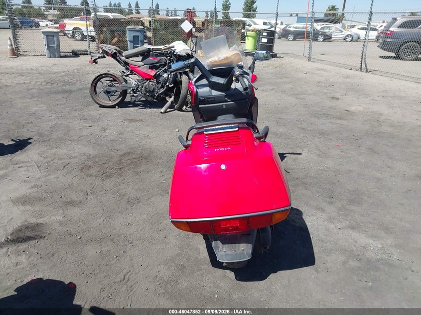 1996 HONDA CN250 auction photo 6