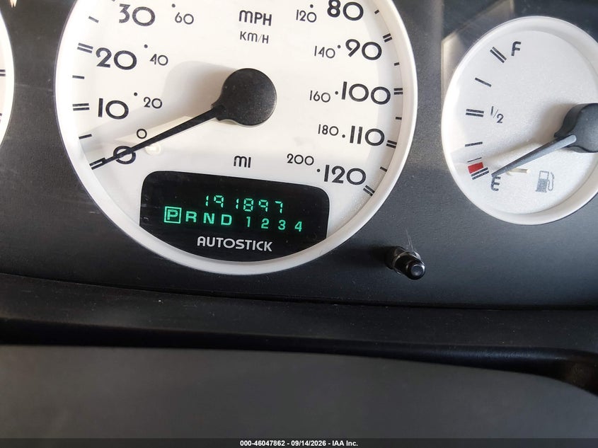 2000 CHRYSLER SEBRING auction photo 7